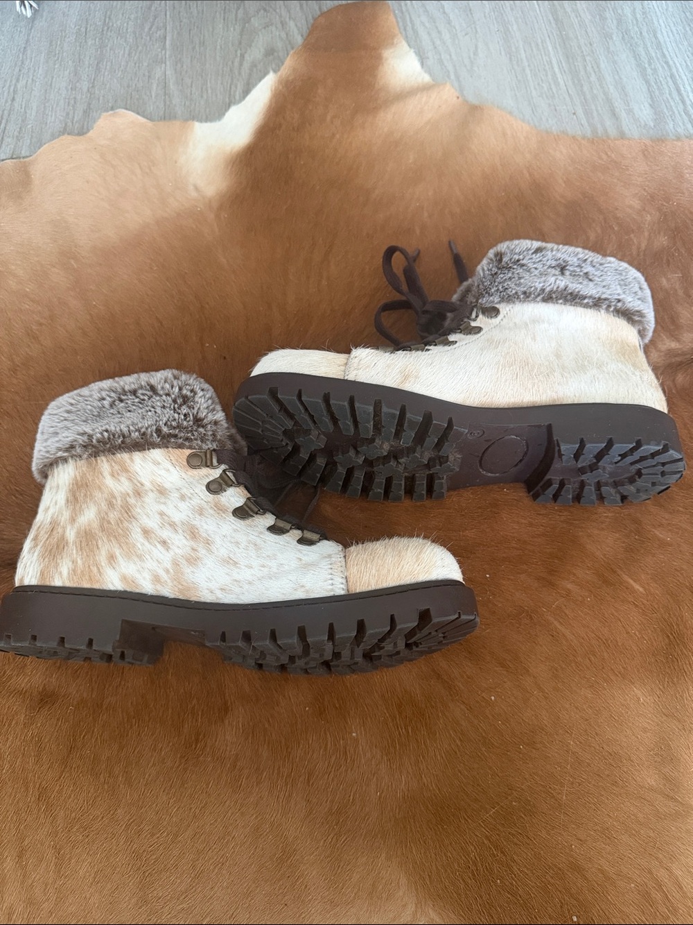 $110 Myra beaver turbulent combat boots 8 - Picture 5 of 8